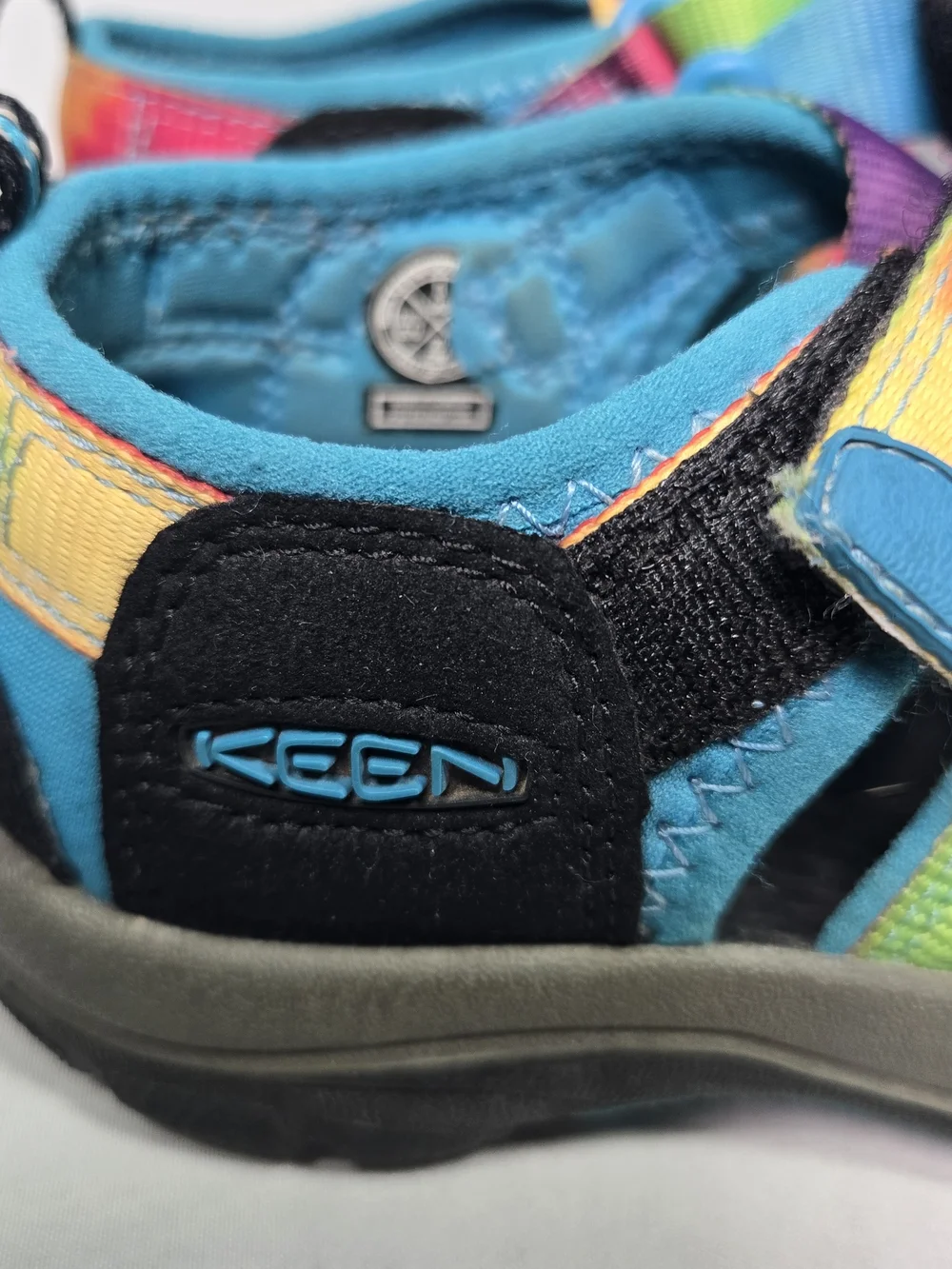 Keen Newport Retro Original Kids Sandals Shoes Size 1 Tie Dye Waterproof